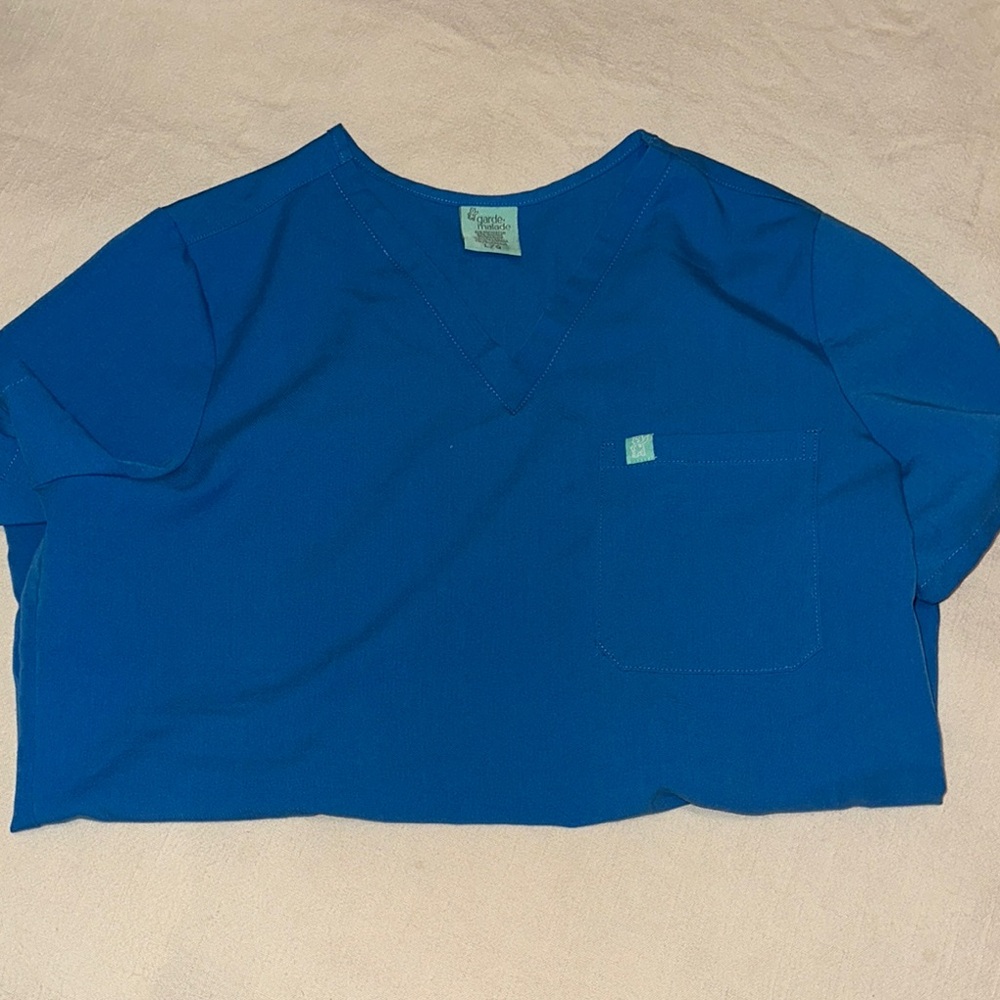 Garde Malade Capri Blue V-Neck Women's Scrub Top